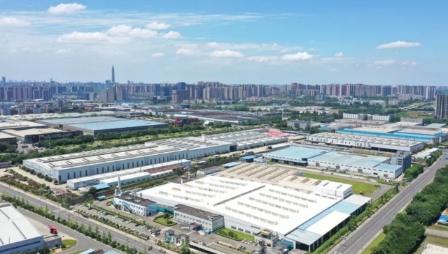 龙泉驿打造“两业融合”新样板，“飞架”高质量发展传送带