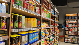 零食很忙們?yōu)楹芜@么著急甩掉良品鋪?zhàn)樱? class=