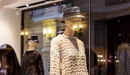 年輕人瘋搶平替，但工廠真的賺錢嗎？