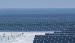 2023光伏市场结构转折之年：国内规模首超海外