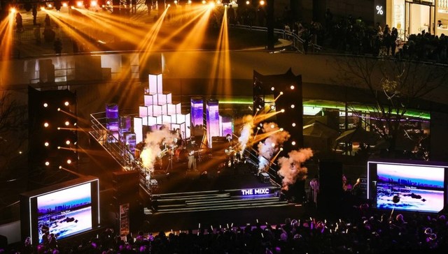 新年消费“开门红” | “花”式迎新年，成都商超购物中心传捷报