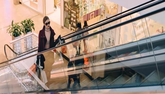 奢侈品,中国市场,消费趋势,购物中心