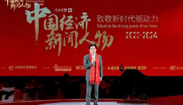 踩缝纫机的高德康，困在羽绒服的波司登