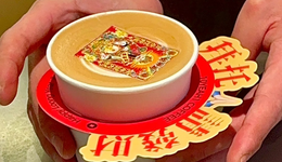 播放量超700萬，今年春節(jié)，品牌都在拼“財神咖啡”？