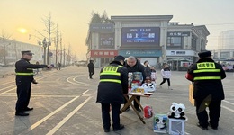 “城管蓝”守护“春节红”，看成都城市管理的“三个转变”