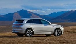 理想汽車這一年：畫餅、打仗、分錢