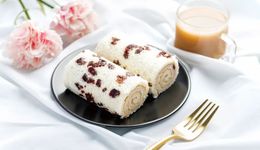 甜品甜点品类发展报告2024：自助糖水风靡，甜品潮席卷火锅赛道