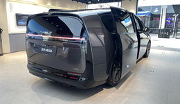 理想的产品经理，李想的“围城”