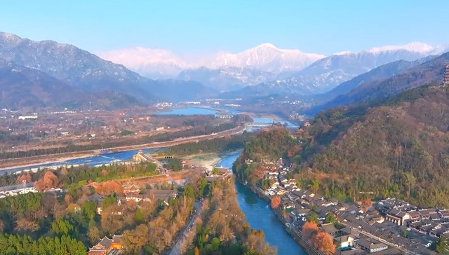 2024都江堰放水节杩槎挡水围堰工作全面铺开