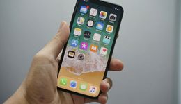 苹果“内忧外患”，库克来华求援