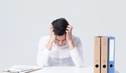 盯上焦虑的普通人，这些生意赚爆了