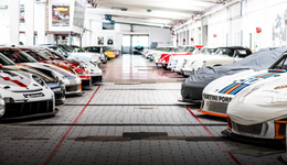 小米SU7上市，为啥新款保时捷Taycan却逆势涨价？