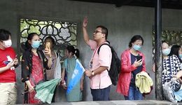 “专家型导游”，带文旅行业上分