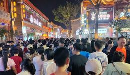 “反向旅游”的年輕人，踩了一坑又一坑