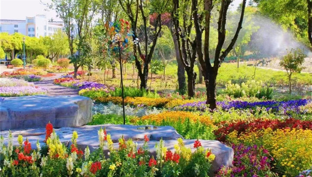 青岛农业大学群芳圃花园节盛大开幕