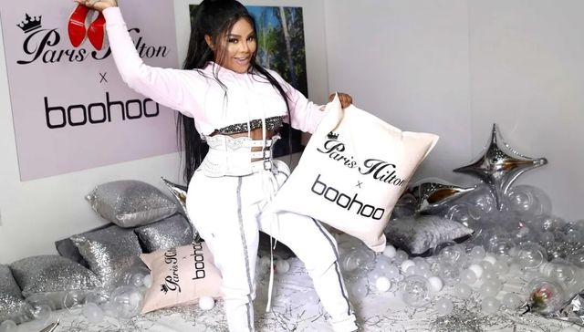 化妆品,服饰,金融,财报