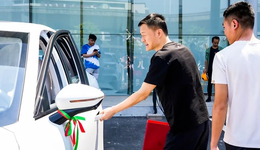 哪吒汽车不兼容当下造车版本