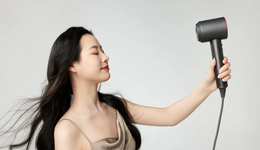 199元的高速電吹風(fēng)：規(guī)模化優(yōu)勢(shì)與同質(zhì)化競(jìng)爭(zhēng)的“AB”面