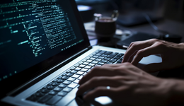 15亿超募资金用来理财，中望软件股价跌超77%