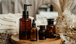 千元精華水引發(fā)爭(zhēng)議，但抗衰老美妝依舊“能打”