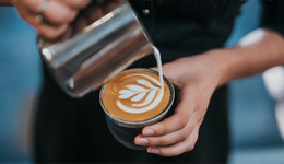 卷人效的Manner，撕开了服务业的人力困境