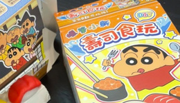 每代人都有他们的“小浣熊干脆面”，食玩赛道渐热