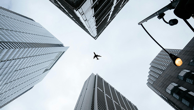 华夏幸福：预计上半年净亏损至少45亿元，下属公司出售任丘孔雀城100%股权