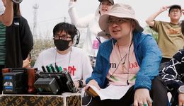 独家对话导演易小星：一个“小人物”，想把人们逗笑