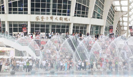 南拳媽媽、大型百老匯魔術秀、千人粉絲節(jié)...鳳凰之聲六周年慶活力全開