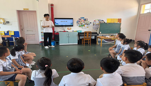 新质生产力赋能非遗传承，00后大学生让花丝镶嵌学习更city