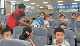 快樂過暑假，安全不放假——長安交警開展暑期交通安全教育活動(dòng)