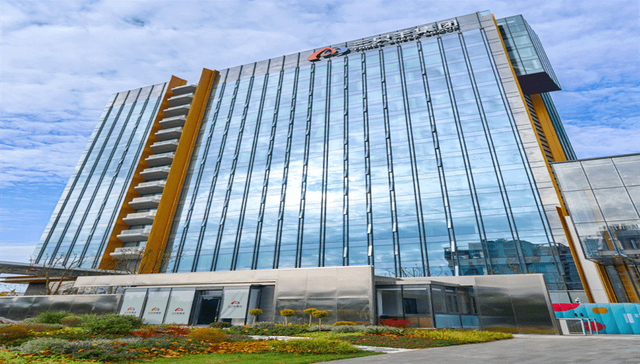 疯狂小杨哥怎么了？2000㎡杭州办公总部被曝出租！三只羊回应