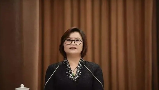 54岁“打工女皇”程雪接棒海天味业，身家较高点缩水近500亿