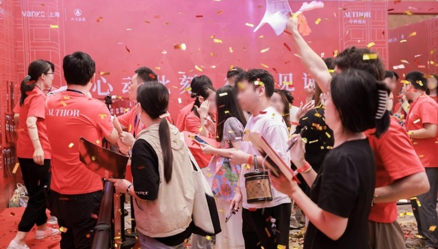 万科中興傲舍，静安内环内公园艺术奢宅，首开劲销41亿，二批次约181-279㎡新品即将加推