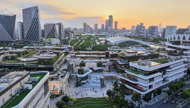 前滩太古里顾育真：高端消费的核心是时间与文化