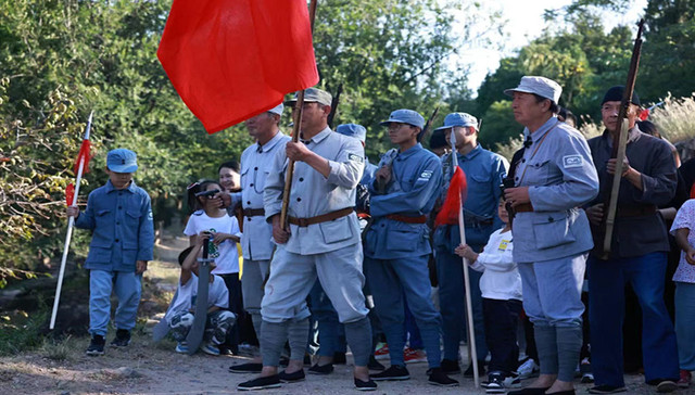 时评 | 《跟着团长打县城》为什么火了？