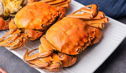 旺季不旺、價(jià)格腰斬，大閘蟹怎么了？