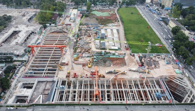 成都轨道交通18号线三期工程连续攻克技术难题，加速推进线路建设