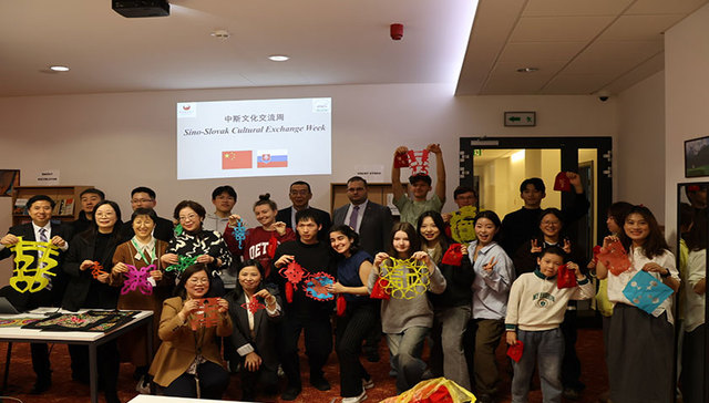 中斯高校深入合作 共启“丝路学院”新篇章