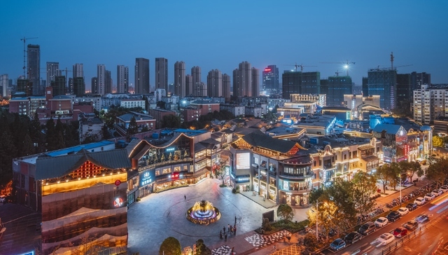 “撕下”文旅标签，罍街第四次向合肥普及“新商业”