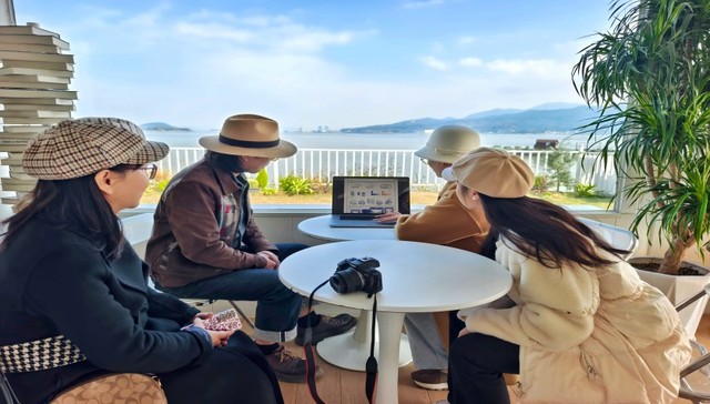 大学生现场推介创意作品，赋能强蛟镇乡村文旅发展