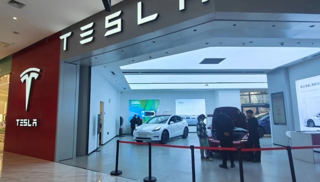 逛商场看新能源车，哈尔滨这家商场汽车品牌入驻最多