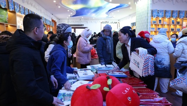 中国“最北邮局”——北极村邮政支局正式对外营业