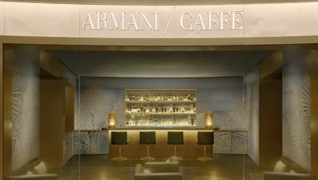 TOPBRAND | 特步国际拟融资；京东试水外卖业务；HOKA发布全新鞋款；阿玛尼开出中国首家餐厅；Meta裁员