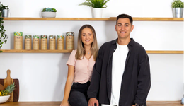 英国增长最快品牌之一，90后夫妻如何把“超级食品”卖到全球？