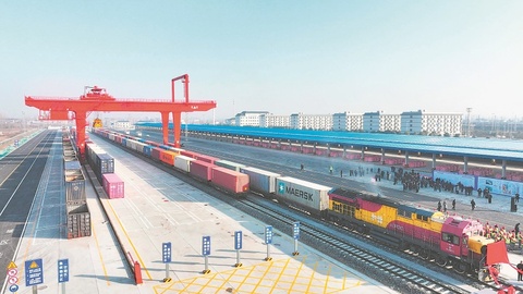 安徽（阜陽）鐵路國際物流港投運(yùn)