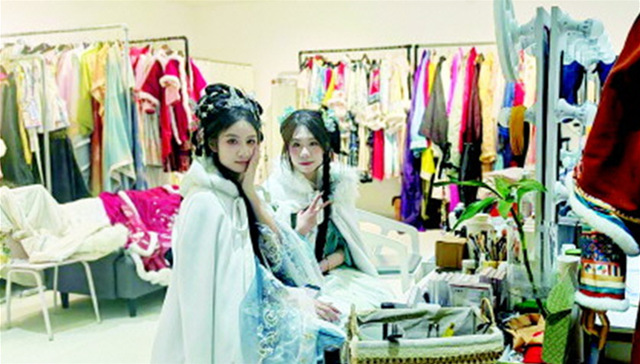 “天下第一泉迎春花灯会”焕新，灯会“燃亮”济南文旅