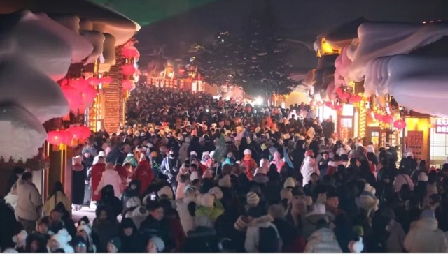 中国雪乡这个冰雪季游客突破145万人次