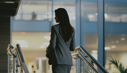 854亿，东北女生做出一只美国独角兽