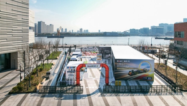 F1赛事燃擎西岸梦中心，明星助阵“第二主场”引爆话题